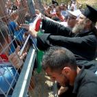 5c8b3aca250000e203ca59c0