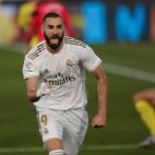 Karim Benzema celebra el 1-0 ante el Villarreal