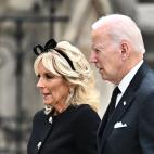 Joe Biden y Jill Biden a su llegada a la abad&iacute;a de Westminster.