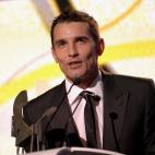 5c8ae8a92400004205a3e314