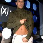 5c8ae8ab2400004205a3e316