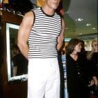 5c8ae8ab2400000a05a3e318