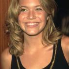 5f11bb801f0000430c3383be