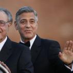 El novio camino de la boda