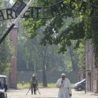 5c8b17a72000004304701de7