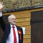 El laborista Jeremy Corbyn, en su colegio electoral