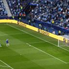 TOPSHOT - Chelsea's German midfielder Kai Havertz (R) opens the scoring during the UEFA Champions League final football match between Manchester City and Chelsea at the Dragao stadium in Porto on May 29, 2021. (Photo by MICHAEL STEELE / POOL / A...