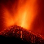 El volc&aacute;n, en su apogeo