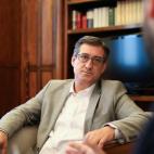 5c8b0da3360000ba1a6c5ca4