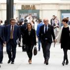 Los diputados EAJ-PNV, el portavoz Aitor Esteban (2i), Mikel Legarda (i), e Idoia Sagastizabal (c), a su llegada al hemiciclo.