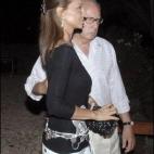 5c8a3b89260000e104fe1504