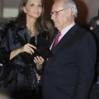 5c8a3b8c3b000037066bb7ef