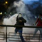 5c8aa95d240000f404a37119