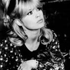 5c8a981b2300000401234bc1