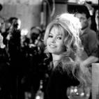 5c8a981e2500000704c93c82