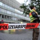 5c8b1322240000f404a406f0