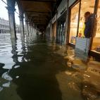 5dcbbaa92500000605d2cebc