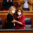 62038628250000742e2b182c