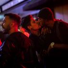 Late-night drinkers in Soho continue into the early hours of Sunday morning as coronavirus lockdown restrictions are eased across England. (Photo by Victoria Jones/PA Images via Getty Images)