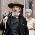 Por la serie El p&aacute;jaro carpintero (Movistar+).