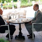 El rey Felipe VI hace algo pocas veces visto durante una visita oficial