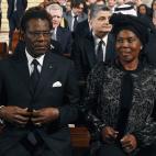 5c8b0bb1240000f404a3f81d