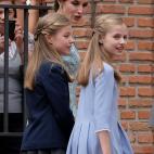 Posado antes de la Primera Comunión de la infanta Sofía en la Iglesia de Nuestra Señora de la Asunción en Madrid. 17 de mayo de 2017.