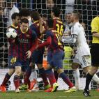 5c8af160230000dd0423f353