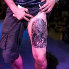 5c8ae2a3230000d50423dfc7