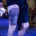 5c8ae2a9240000f404a3db00