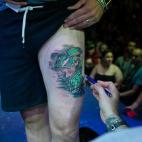 5c8ae2ac240000f404a3db08