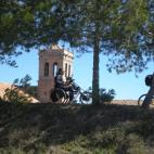 Sharon, de viasverdes.com: &quot;Los antiguos trazados, ya en desuso, por donde circulaba el ferrocarril son las ahora conocidas como V&iacute;as Verdes, itinerarios naturales ideales para ser recorridos tanto a pie como en bicicleta. La v&iacut...