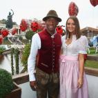 5c8a989a250000e203c93d8b