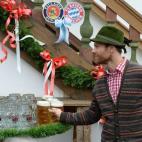 5c8a989d20000043046f5992