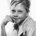 5c8af173240000f404a3eed6