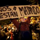 5ddc137b210000b19834dfe8