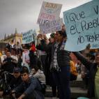 5ddc136d250000a318d2e277