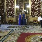 El rey Felipe VI recibe las cartas credenciales de manos del embajador de Estonia, Ramus Lumi.