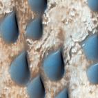 Las "gotas de lluvia" son dunas de arena ricos en olivina.