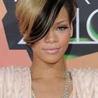 5c8ac446240000f7054c6a2a