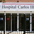 Entrada del Hospital Carlos III.