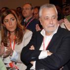 Llegó a la cúspide de la Junta de Andalucía en septiembre tras la decisión de José Antonio Griñán de no repetir como candidato del PSOE y de dejar la Presidencia de la comunidad, entre otros motivos por la erosión que estaba provocando e...