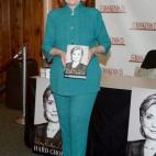 5c8a55e9230000d50422f9e3