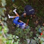 Escalofriante ca&iacute;da del ciclista Remco Evenepoel en el Giro de Lombard&iacute;a