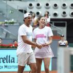 El dobles mixto de tenis tiene su atractivo, pase lo que pase. No todos los días se puede ver jugar juntos a la mejor tenista española de los últimos años y al mejor tenista español de la historia. El resultado que logren Nadal y Muguruza e...