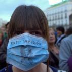 5c8b245a230000dd04243869