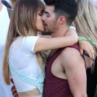 5c8b2061360000c81a6c87ee