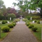 Espacio: 1.800 m². Este palacete de ocho habitaciones se encuentra en una parcela de 7.000 metros. Tiene salón, comedor, biblioteca, sala de estar sala de billar y amplias zonas de relax. Para saber más pincha aquí.