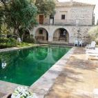 Espacio: 660 m². Este palacio de seis habitaciones se sitúa en una finca de doce hectáreas. Contiene piscina con solárium, apartamento para invitados, zaguán de entrada con puertas y azulejos del siglo XVI, chimenea renacentista y artesanad...