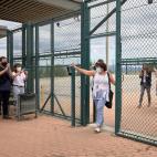 La exconsellera Dolors Bassa a su salida del Centro Penitenciario de Puig de les Basses.